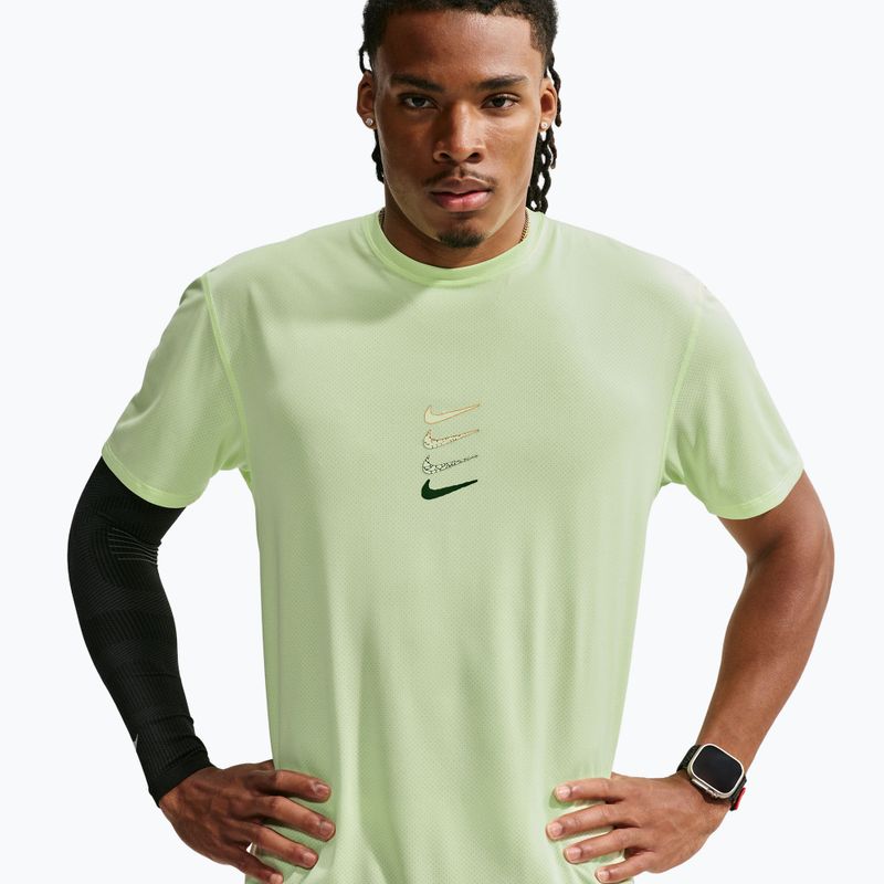 Tricou de alergare pentru bărbați Nike Dri-Fit Running Top barely volt 4