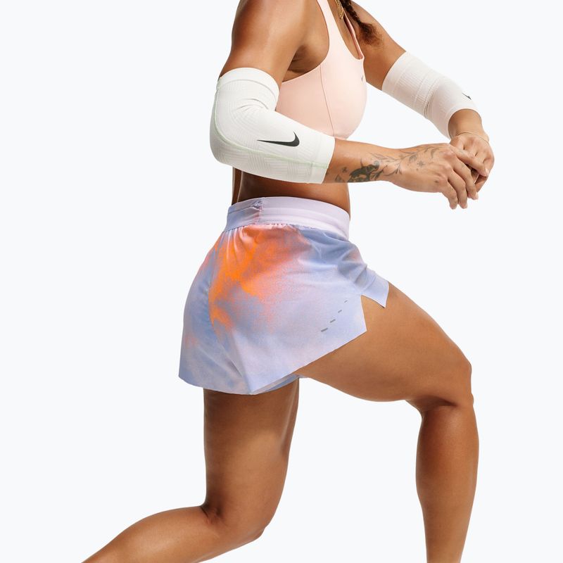 Pantaloni scurți de alergare pentru femei Nike Swift royal pulse/bleached lilac 5