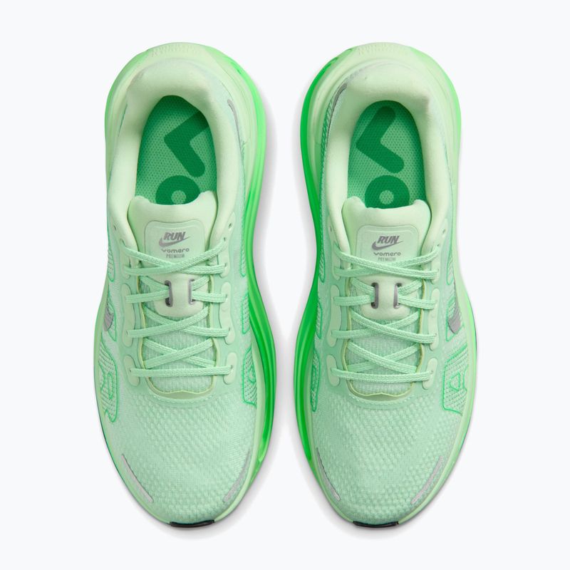 Încălțăminte de alergare pentru femei Nike Vomero Premium cucumber calm/metallic silver 5