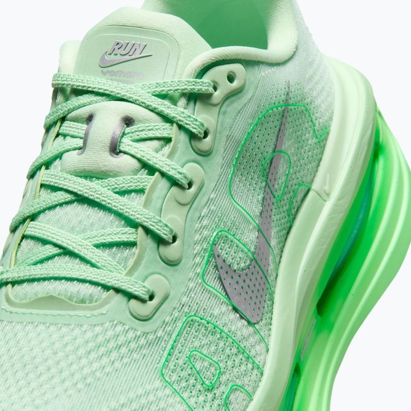 Încălțăminte de alergare pentru femei Nike Vomero Premium cucumber calm/metallic silver 7