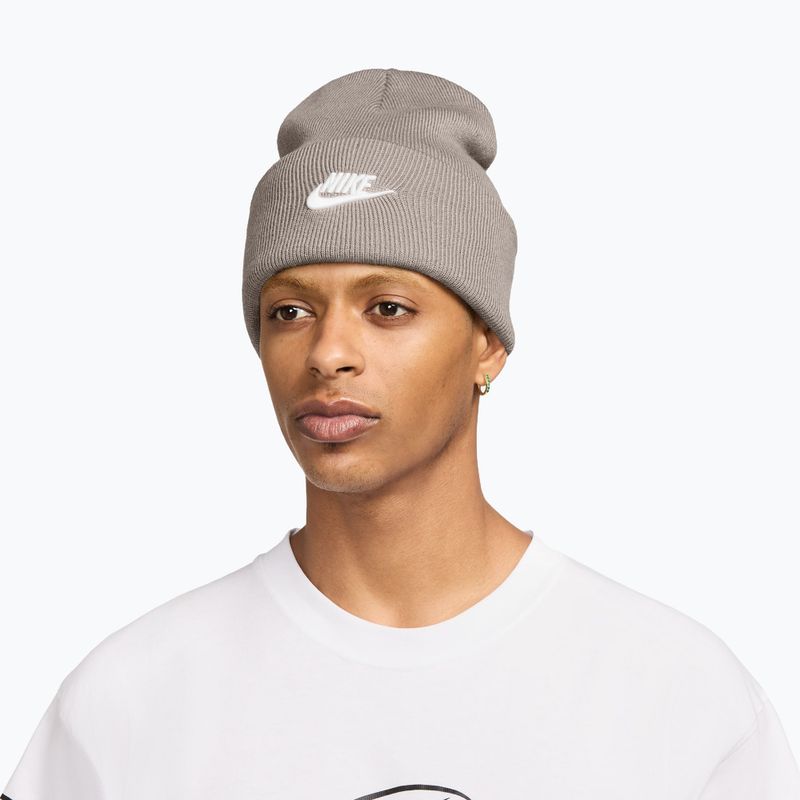 Căciulă de iarnă Nike Peak Futura Beanie moon particle/white 2