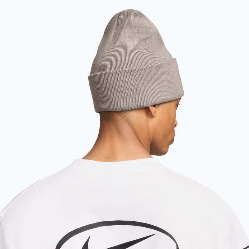 Căciulă de iarnă Nike Peak Futura Beanie moon particle/white 4
