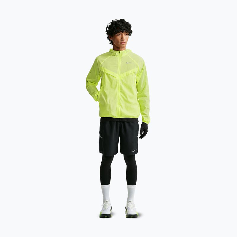 Geacă de alergare pentru bărbați Nike Stride Repel UV light lemon twist 2