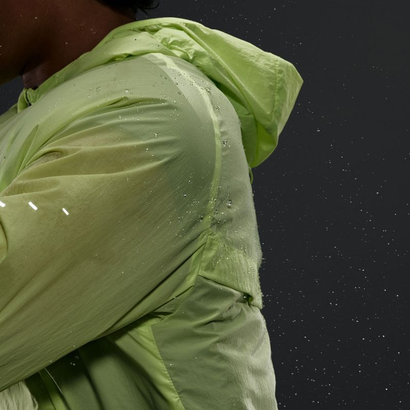 Geacă de alergare pentru bărbați Nike Stride Repel UV light lemon twist 11