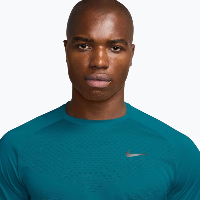 Tricou de alergare pentru bărbați Nike Stride ADV bright spruce 3
