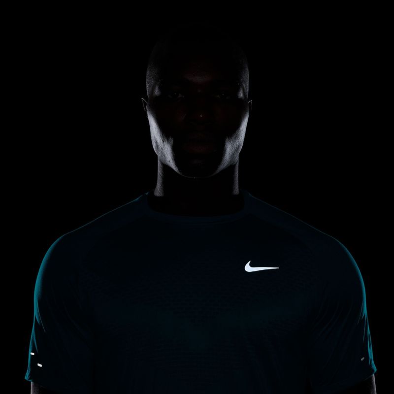 Tricou de alergare pentru bărbați Nike Stride ADV bright spruce 4
