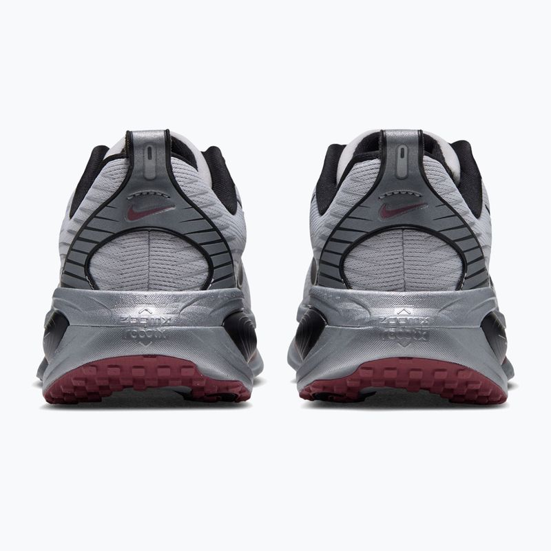 Încălțăminte de alergare pentru femei Nike Vomero 18 vast grey/metallic silver/black 2