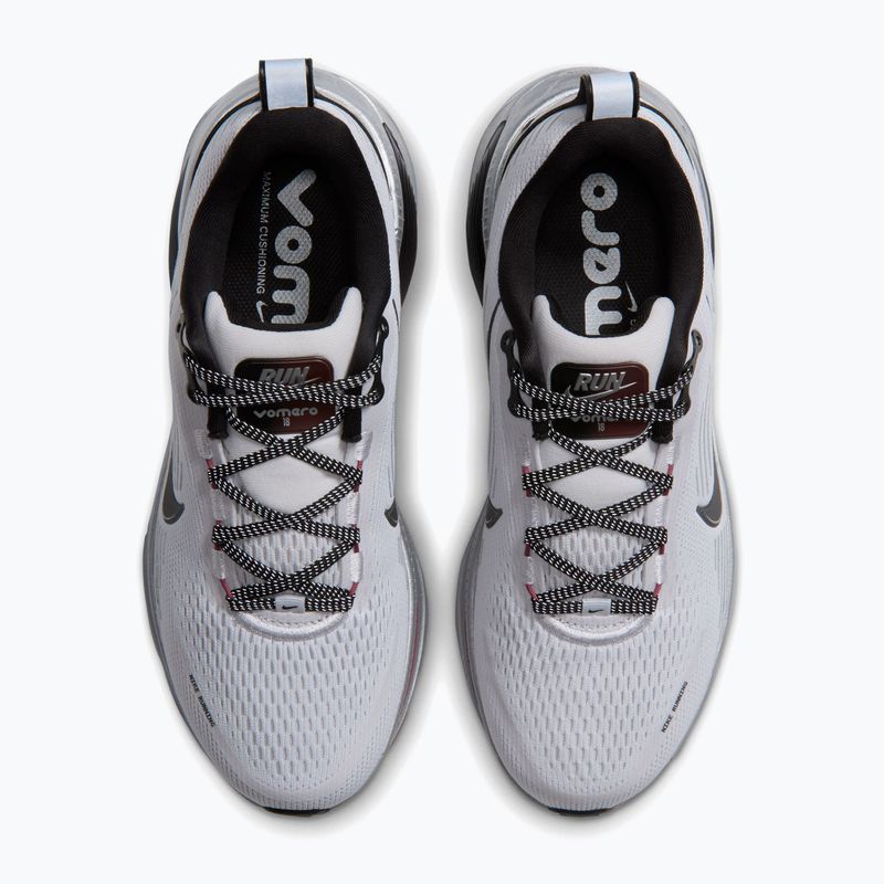 Încălțăminte de alergare pentru femei Nike Vomero 18 vast grey/metallic silver/black 3