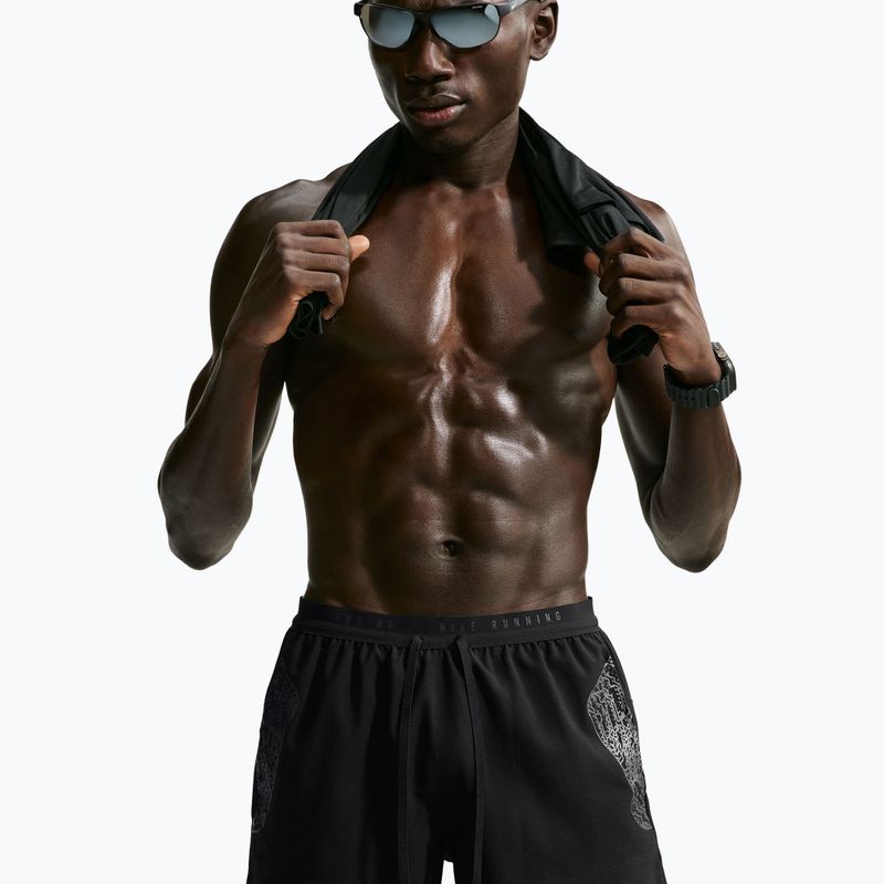 Pantaloni scurți de alergare pentru bărbați Nike Stride black 4