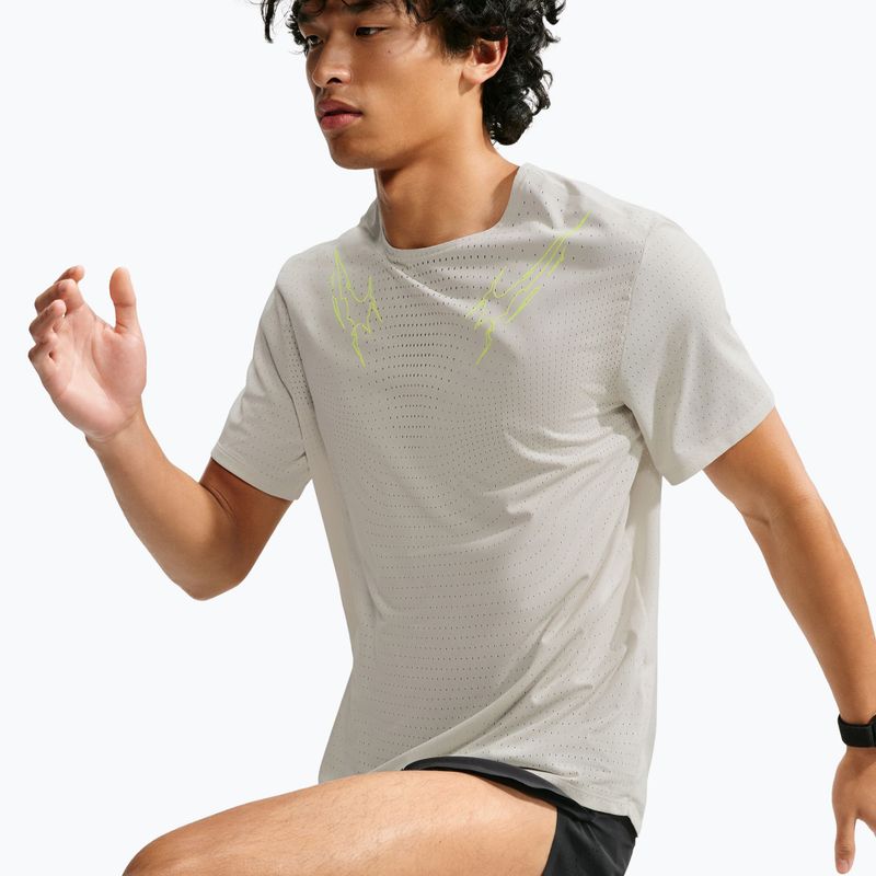 Tricou de alergare pentru bărbați Nike AeroSwift Dri-Fit ADV light bone 5