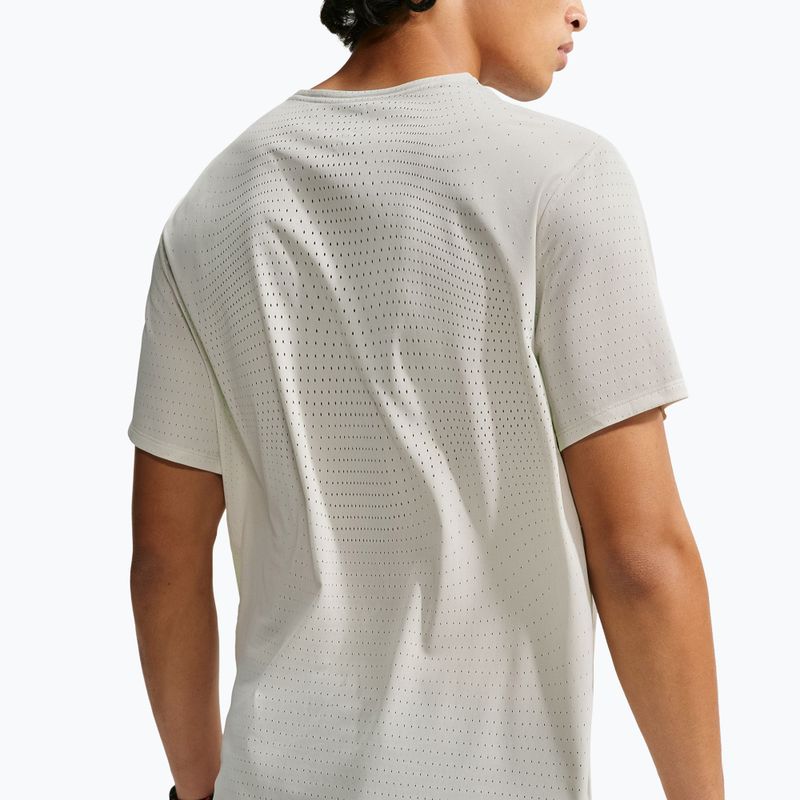 Tricou de alergare pentru bărbați Nike AeroSwift Dri-Fit ADV light bone 6