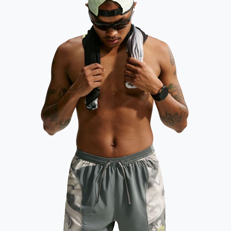 Pantaloni scurți de alergare pentru bărbați Nike Dri-Fit 4" smoke grey/black/light lemon twist 4