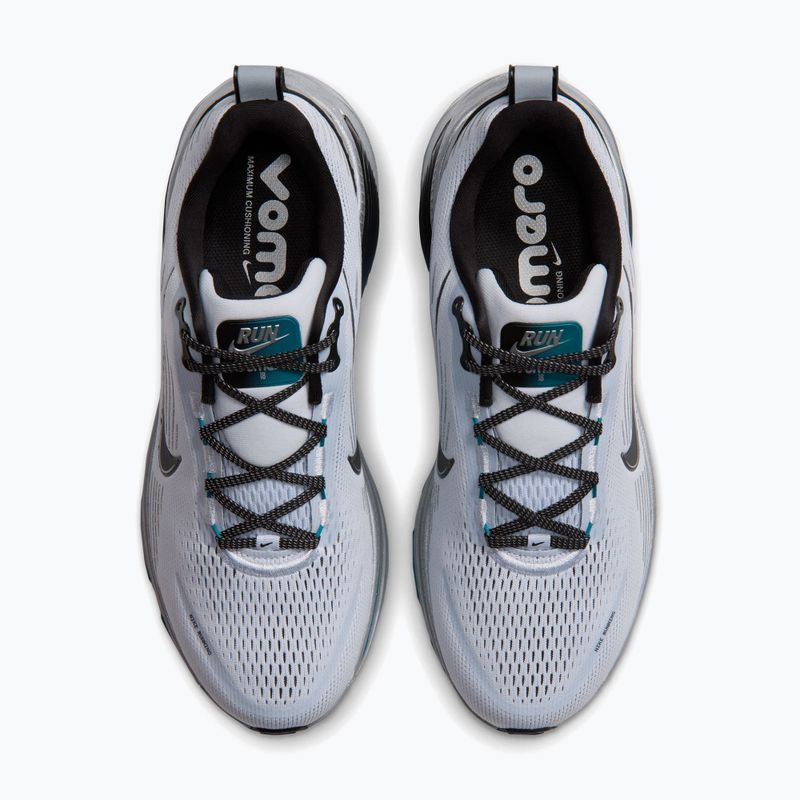 Încălțăminte de alergare pentru bărbați Nike Vomero 18 football grey/metallic cool grey/black 3