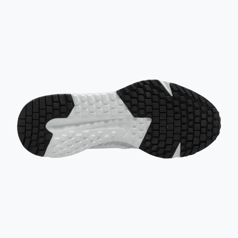 Încălțăminte de alergare pentru femei Nike Run Defy wolf grey/off white/metallic silver 3