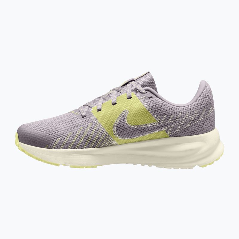 Încălțăminte de alergare pentru femei Nike Run Defy silver lilac/sail/cream ii/fennel 2
