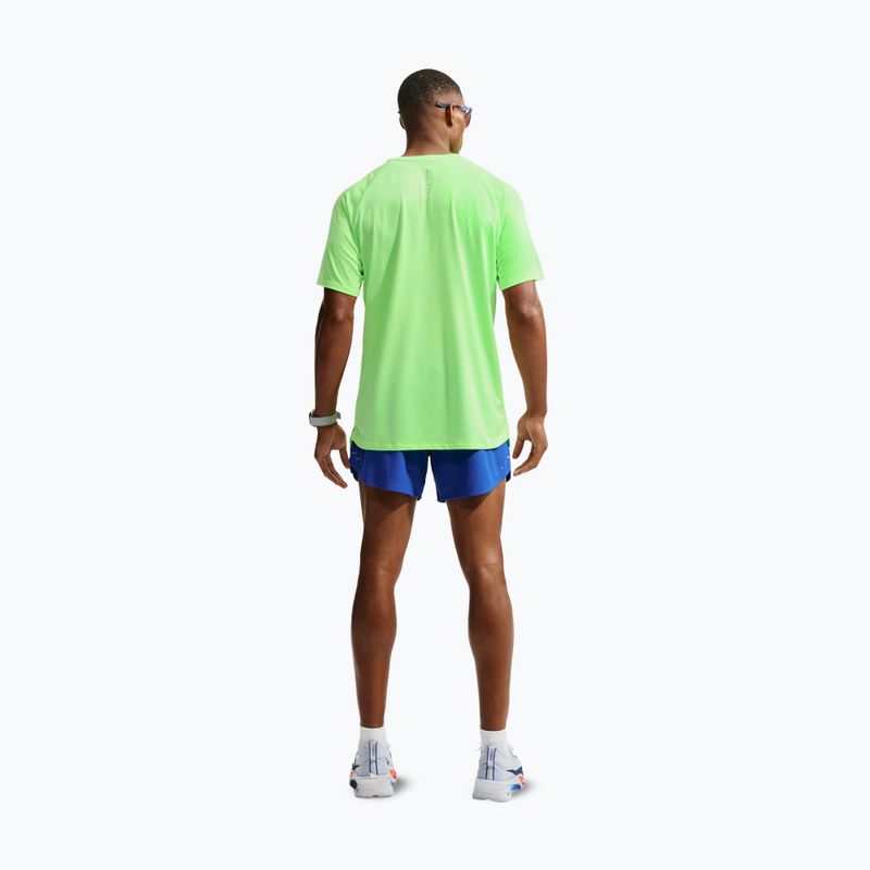 Tricou de alergare pentru bărbați Nike Stride volt/light silver 3