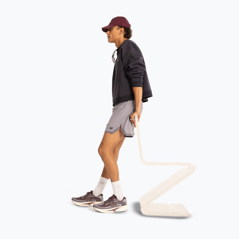 Pantaloni scurți de alergare pentru bărbați New Balance Run Essentials 5" Short off-line grey/smoked violet 3