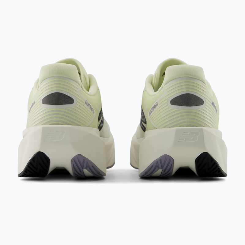 Încălțăminte de alergare pentru femei New Balance FuelCell Rebel V5 pistachio butter/sea salt 6