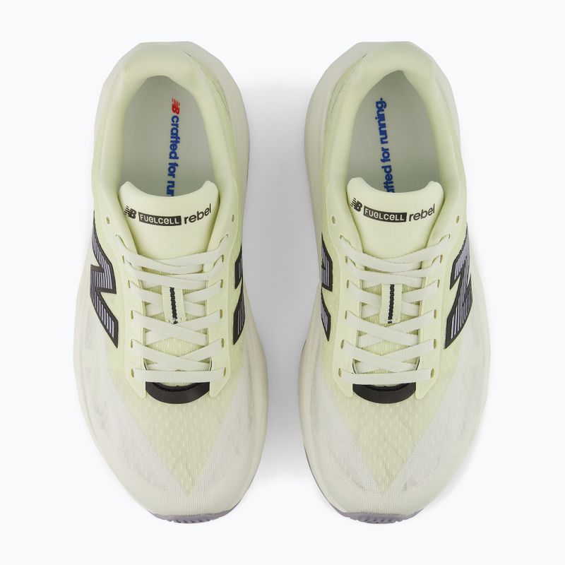 Încălțăminte de alergare pentru femei New Balance FuelCell Rebel V5 pistachio butter/sea salt 7