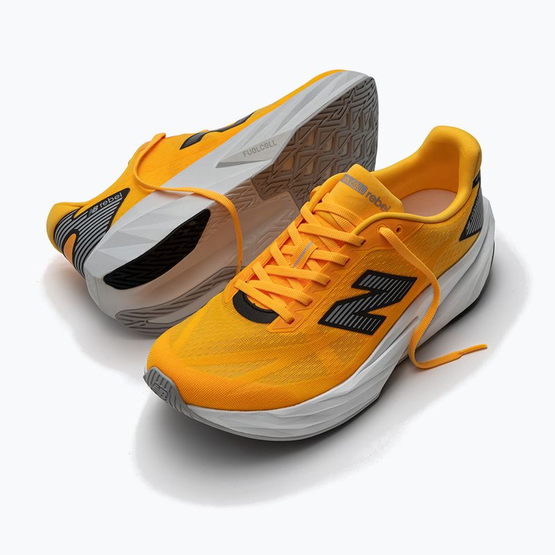 Încălțăminte de alergare pentru bărbați New Balance FuelCell Rebel V5 satsuma orange/grey matter 2