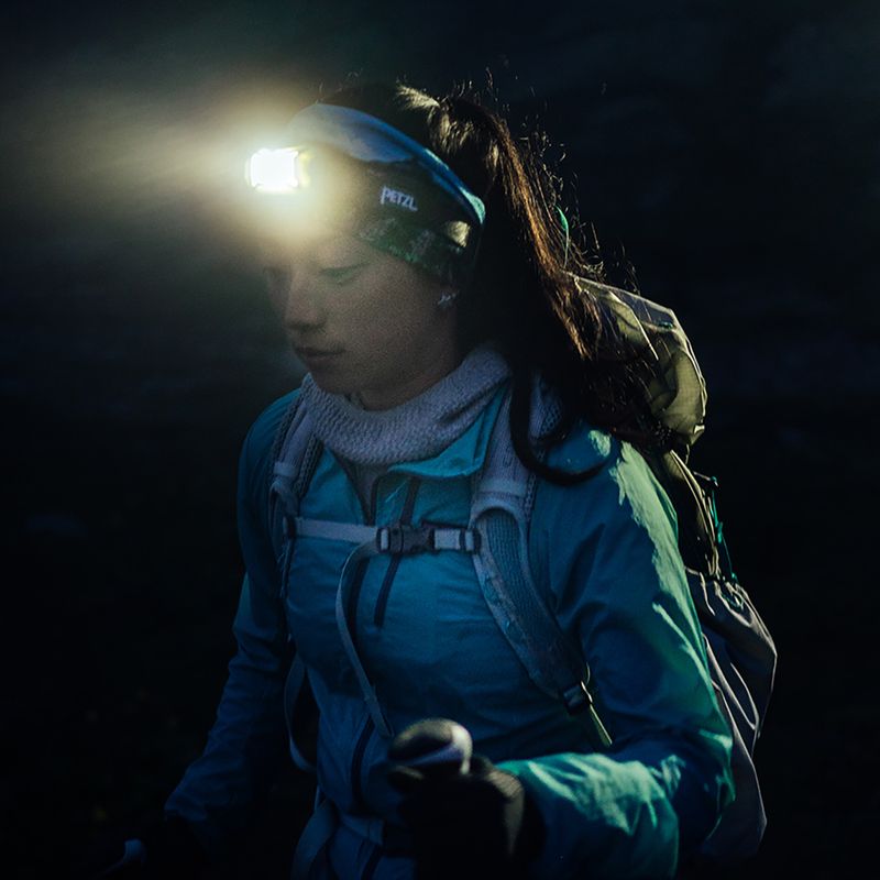 Lanternă frontală Petzl Actik verde E063AA02 5