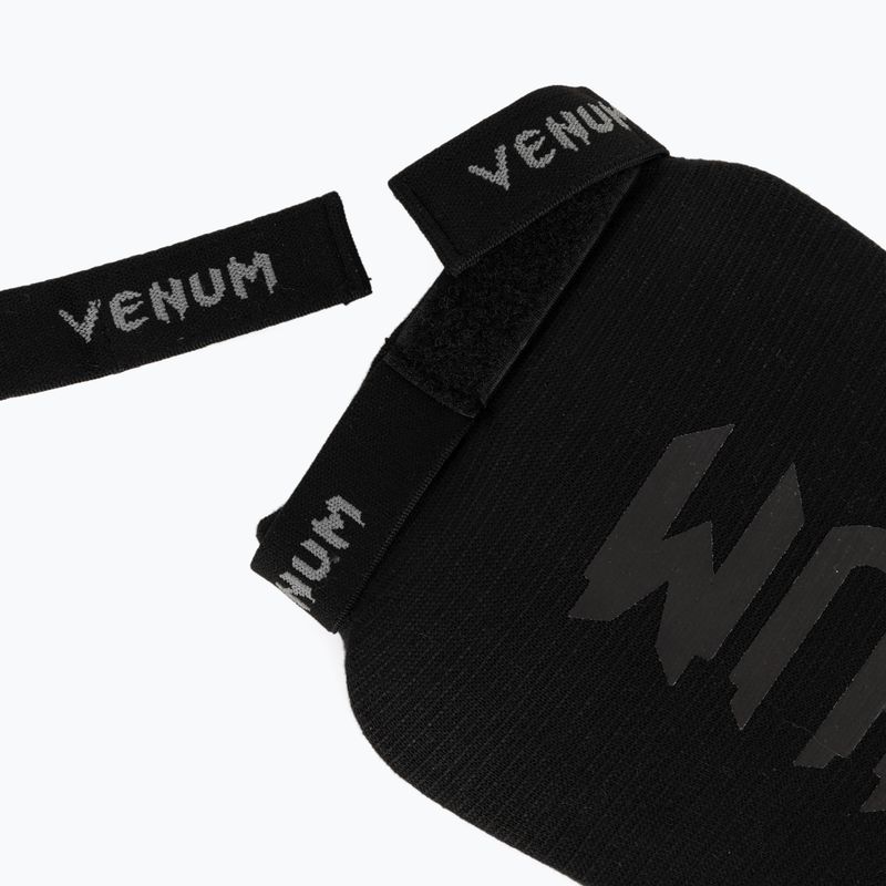 Apărătoare pentru tibii și picioare Venum Kontact Shin Guards black/black 7