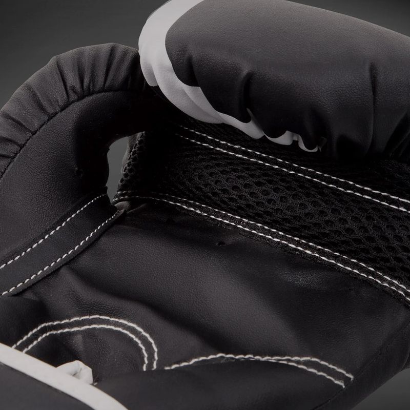 Mănuși de box pentru copii Venum Challenger 2.0 Kids VENUM-03089-001 black/white 2
