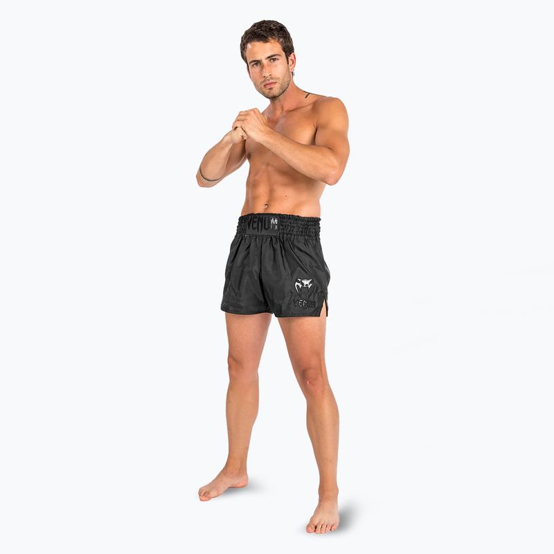 Pantaloni scurți de antrenament pentru bărbați Venum Classic Muay Thai black/black 2