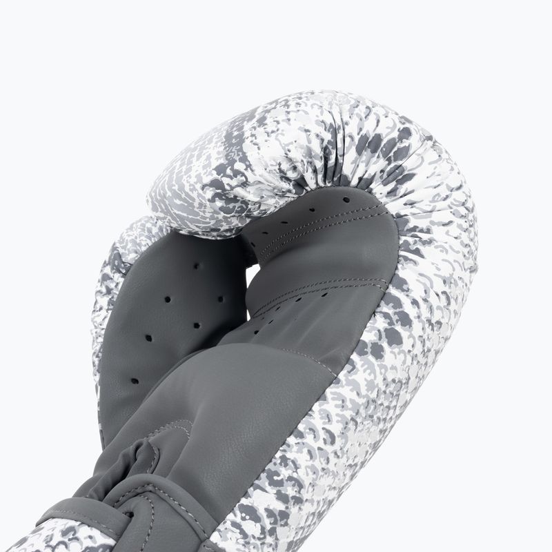 Mănuși de box pentru femei Venum Snake alb pentru femei 4