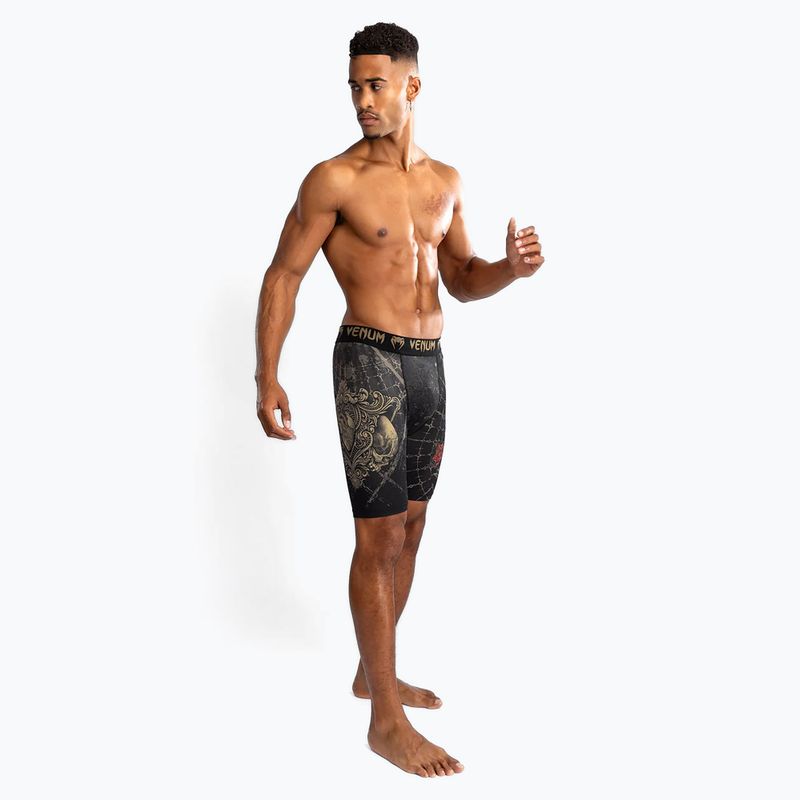 Pantaloni scurți de antrenament pentru bărbați Venum Santa Muerte 5.0 Men’S Vale Tudo Shorts deep black/gold 2