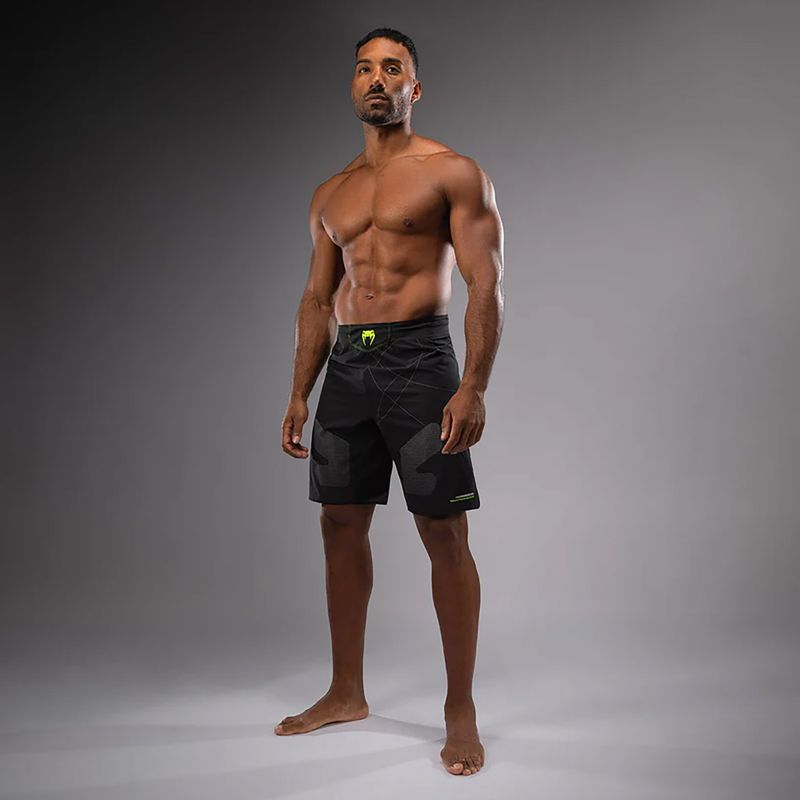 Pantaloni scurți de antrenament pentru bărbați Venum Training Camp 4.0 black/neo green 2