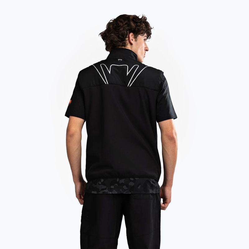 Vestă bărbătească Venum Paddock Softshell cu mâneci scurte neagră 2