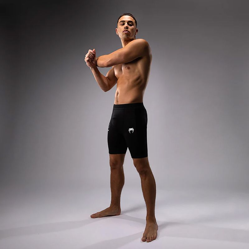 Pantaloni scurți de antrenament pentru bărbați Venum Tactical XT Vale Tudo black/fire red 4