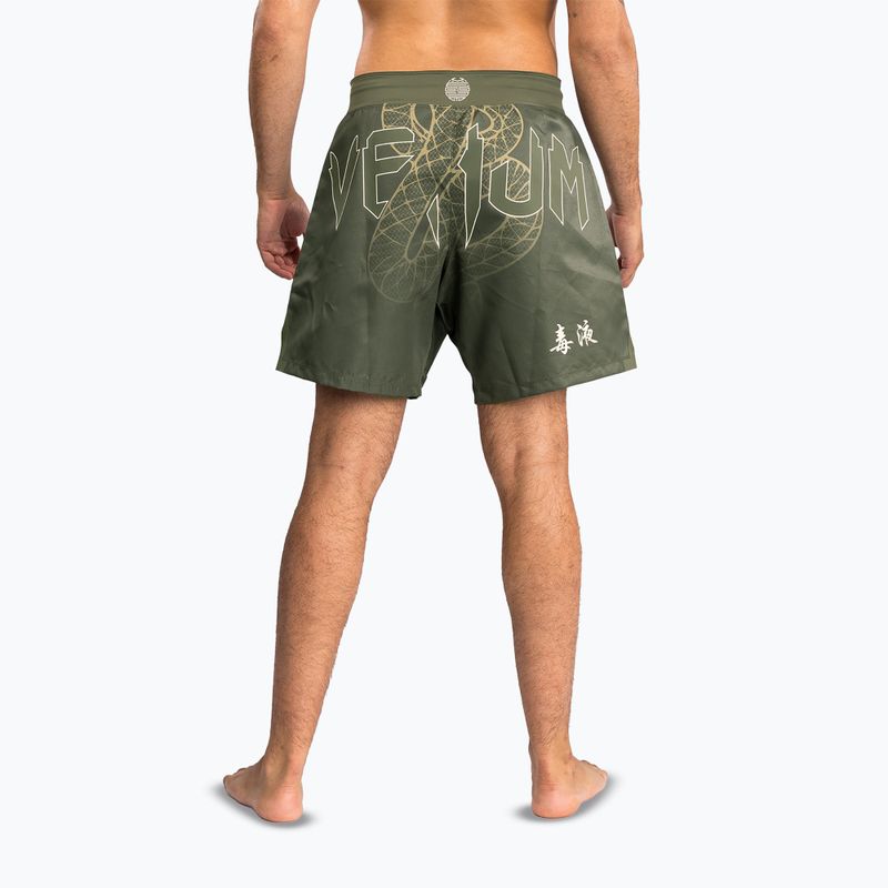 Pantaloni scurți de antrenament pentru bărbați Venum Serpenti Fight khaki/bronze/ivory 2