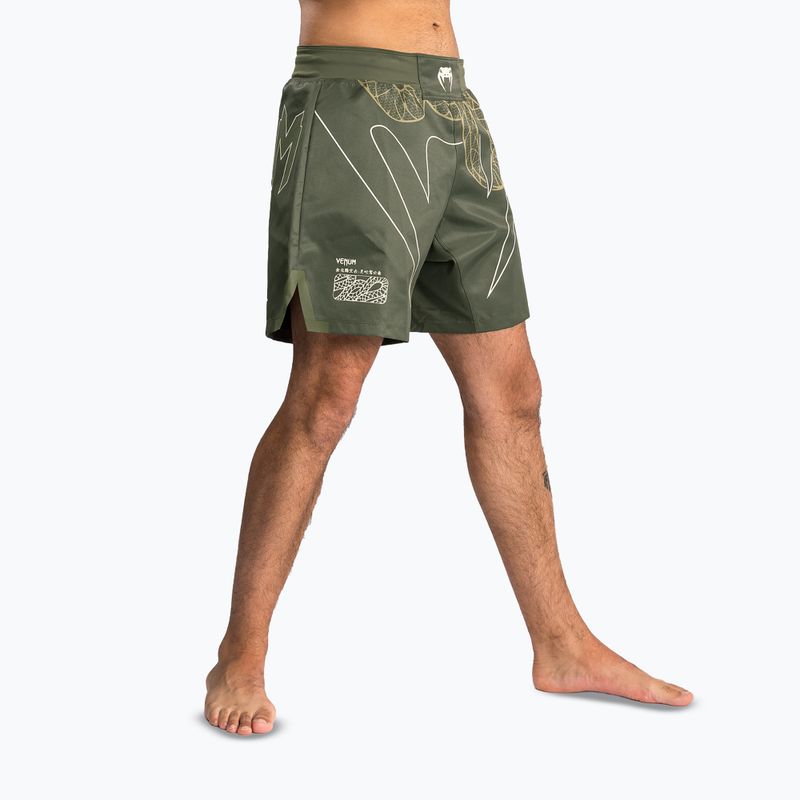 Pantaloni scurți de antrenament pentru bărbați Venum Serpenti Fight khaki/bronze/ivory 3