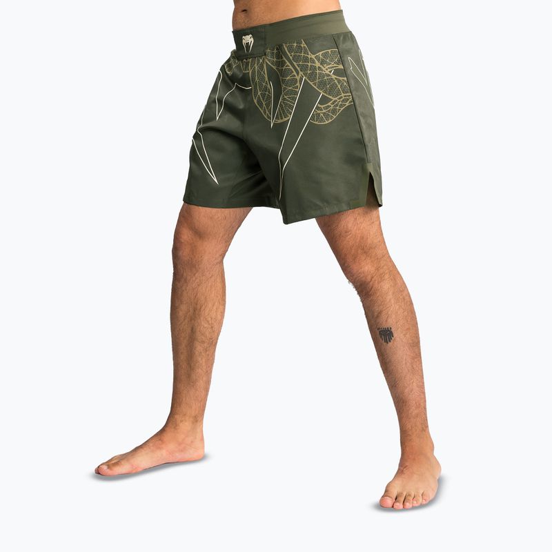 Pantaloni scurți de antrenament pentru bărbați Venum Serpenti Fight khaki/bronze/ivory 4