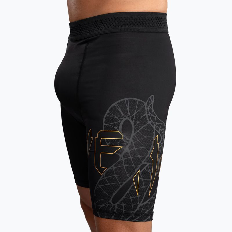 Pantaloni scurți de antrenament pentru bărbați Venum Serpenti Vale Tudo black/silver/gold 7