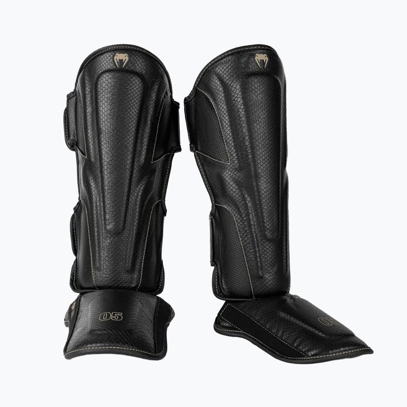 Apărători de tibii și picioare Venum Impact Evo Scales Shinguards black 2