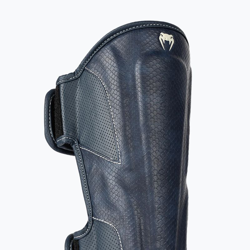 Apărători de tibii și picioare Venum Impact Evo Scales Shinguards midnight blue 3