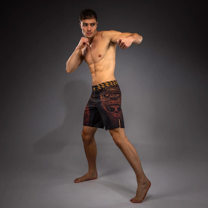 Pantaloni scurți de antrenament pentru bărbați Venum Quetzal Fury Fightshorts black/fury red/tangerine 2