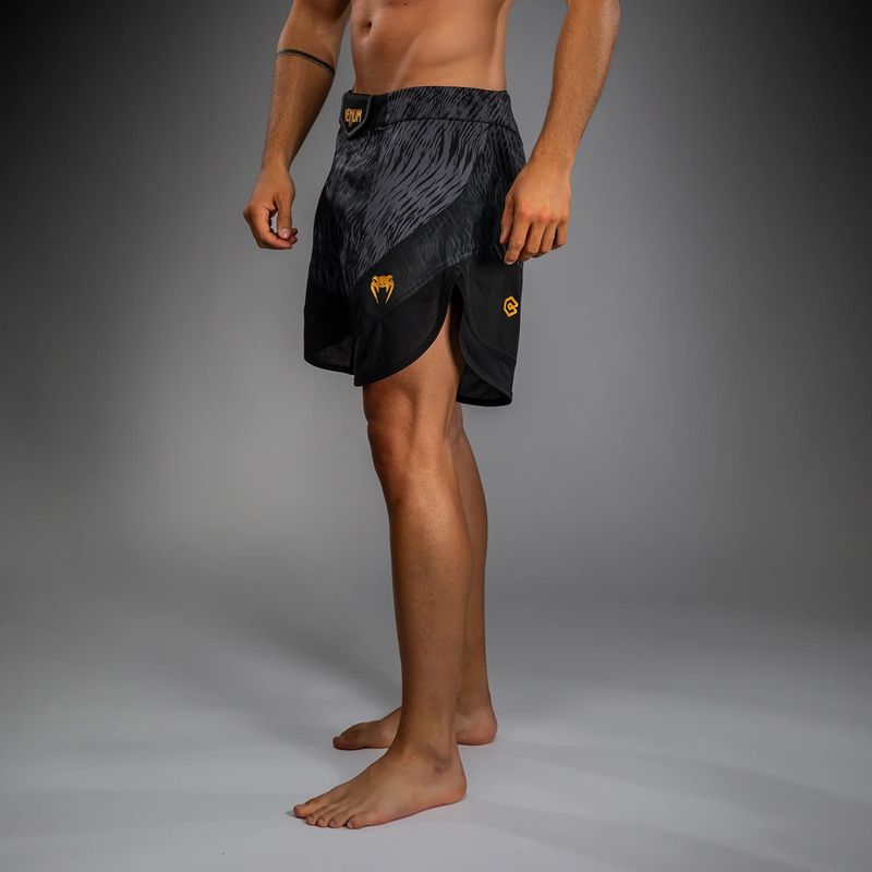 Pantaloni scurți de antrenament pentru bărbați Venum x Chimaev Fightshorts black/grey 4