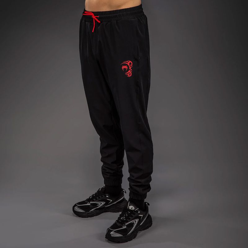 Pantaloni de antrenament pentru bărbați Venum x Mike Tyson Tiger Joggers deep black/intense red 3