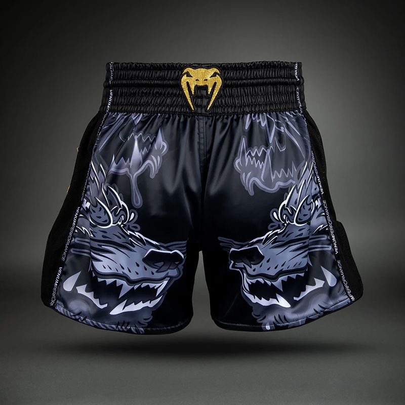 Pantaloni scurți de antrenament pentru bărbați Venum Wolf Attack Muay Thai Shorts black/grey 2
