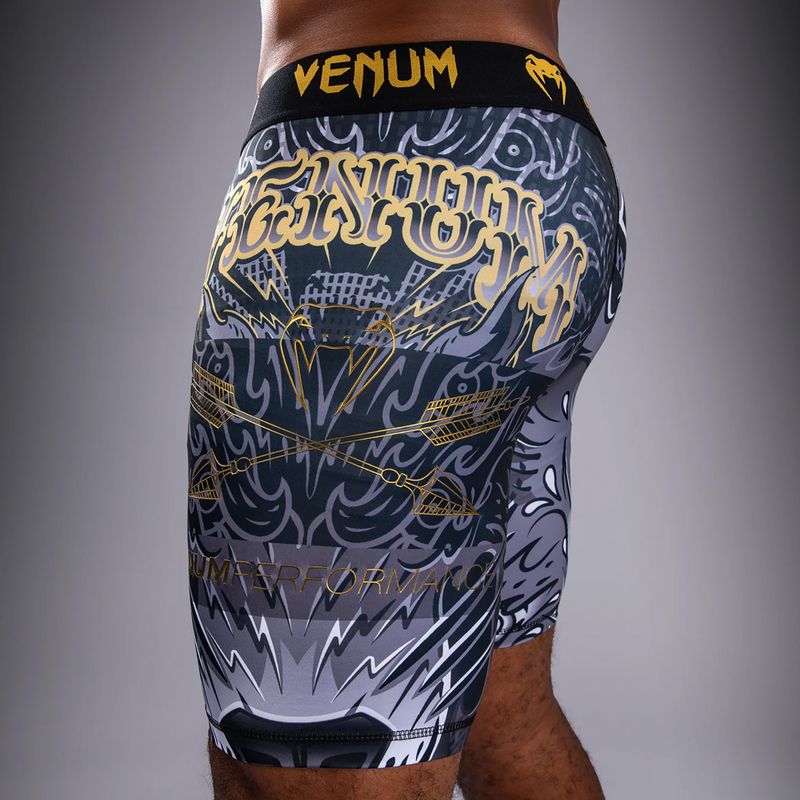Pantaloni scurți de antrenament pentru bărbați Venum Wolf Attack Vale Tudo Shorts black/grey 7