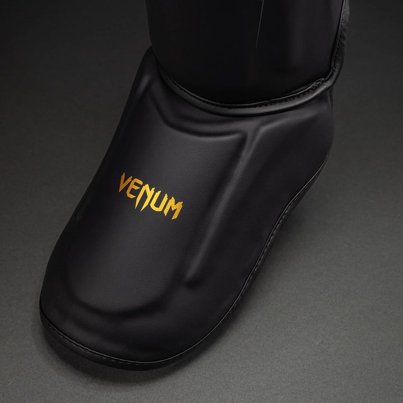 Protecții pentru tibie și picioare Venum Streamline Shin black/gold 3