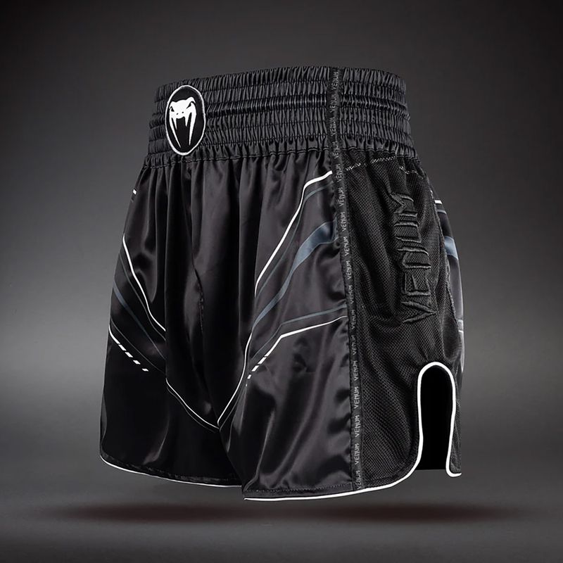Pantaloni scurți de antrenament pentru bărbați Venum Streamline Muay Thai black/white 3