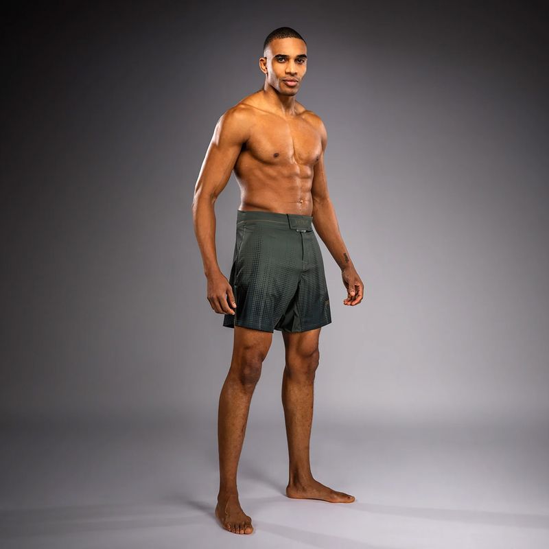Pantaloni scurți de antrenament pentru bărbați Venum Stealth Khaki/Dark Green 2