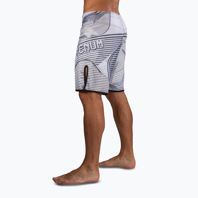 Pantaloni scurți de antrenament pentru bărbați Venum Camo Hero Fight white/light grey 3