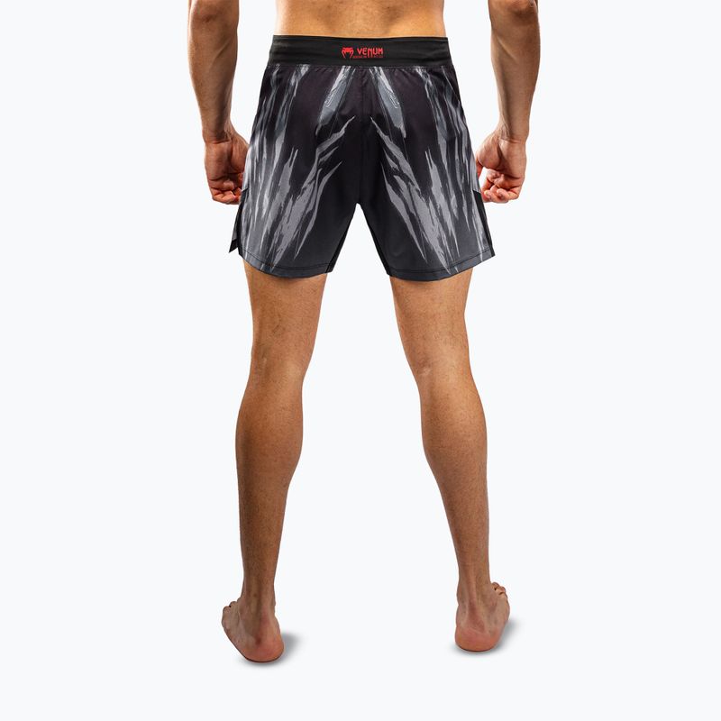 Pantaloni scurți de antrenament pentru bărbați Venum Demon Fight black/grey 3