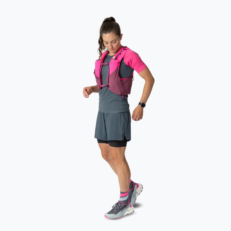 Vestă de alergare DYNAFIT Alpine 8 Vest pink glo/amaranth 2